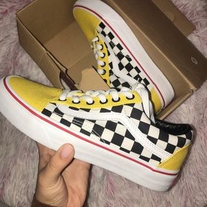 CUSTOMIZED VANS